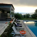 Casa Do Mogadouro Сasa de vacaciones Mesquitela