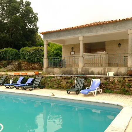 Hébergement de vacances Casa Do Mogadouro Mesquitela